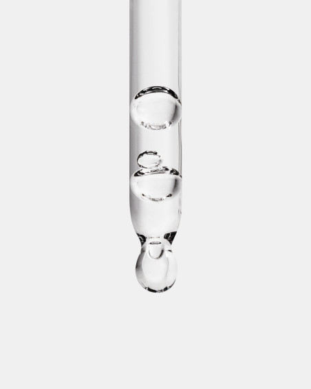 Preparat przyśpieszający wysychanie lakieru do paznokci DRY & SHINE NF