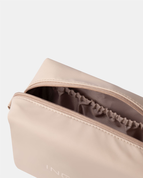 Kosmetyczka Soft Touch beżowa Kosmetyczka Soft Touch beżowa