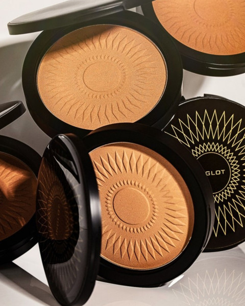 Skóra muśnięta słońcem? Poznaj kolekcję bronzerów Always the Sun