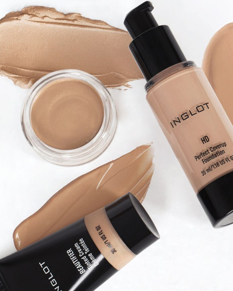 Odpowiedni podkład podstawą udanego makijażu