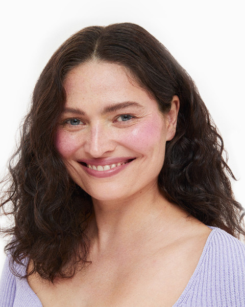 Celebruj Dzień Mamy. Bezpłatny makijaż dla mamy i córki w salonie INGLOT